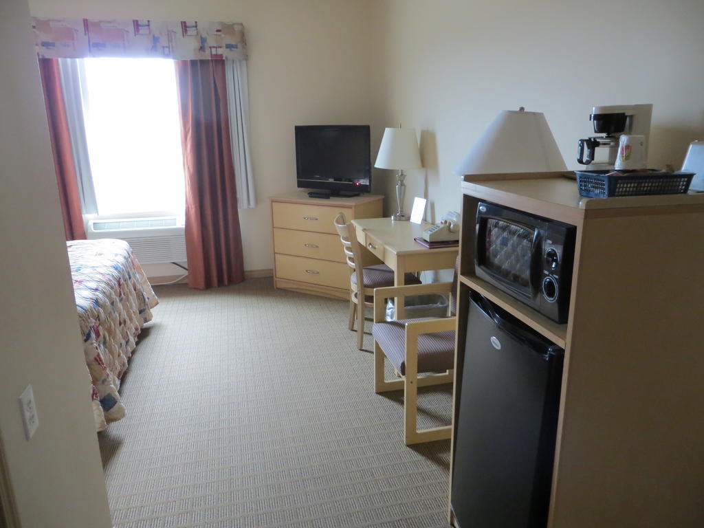 Lone Star Hotel North Battleford Ngoại thất bức ảnh
